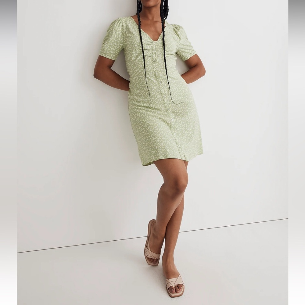 Madewell NWT V-Neck Button-Front Mini
Dress